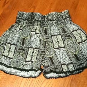 🎉🎊3/$25🎊🎉 Womens Shorts
